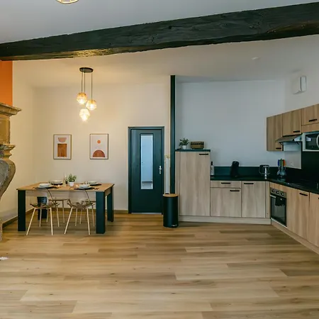 Spacieux T3 En Centre Avec Garage Clos - Calme Et Confort *